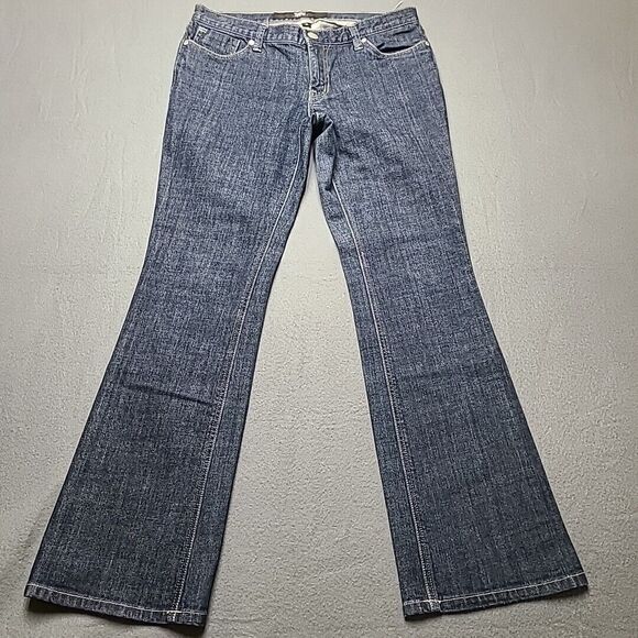 Mossimo Womens Jeans Size 8 Blue Medium Wash Bootcut - Picture 1 of 16
